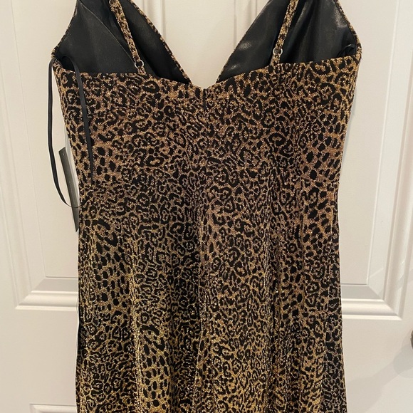 Lulu’s Animal Print Formal Dress V-neck Spaghetti Straps Women’s Size 2 NWT - Picture 4 of 9